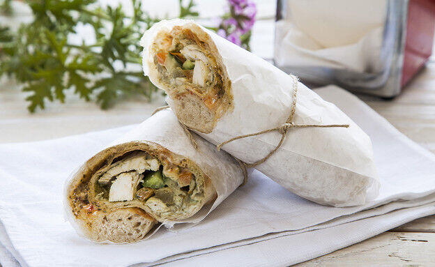 Zaatar Grilled Chicken Laffa