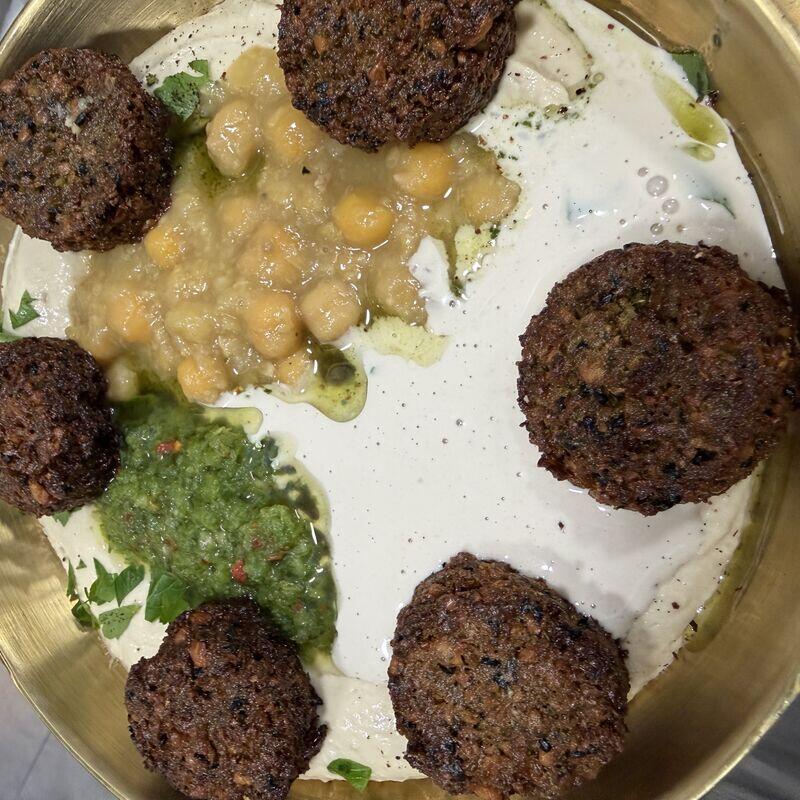 Hummus Falafel